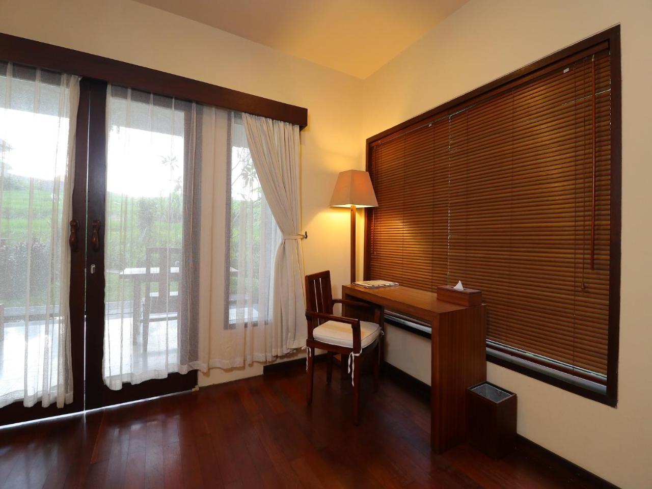 Deluxe Double Room Pool View