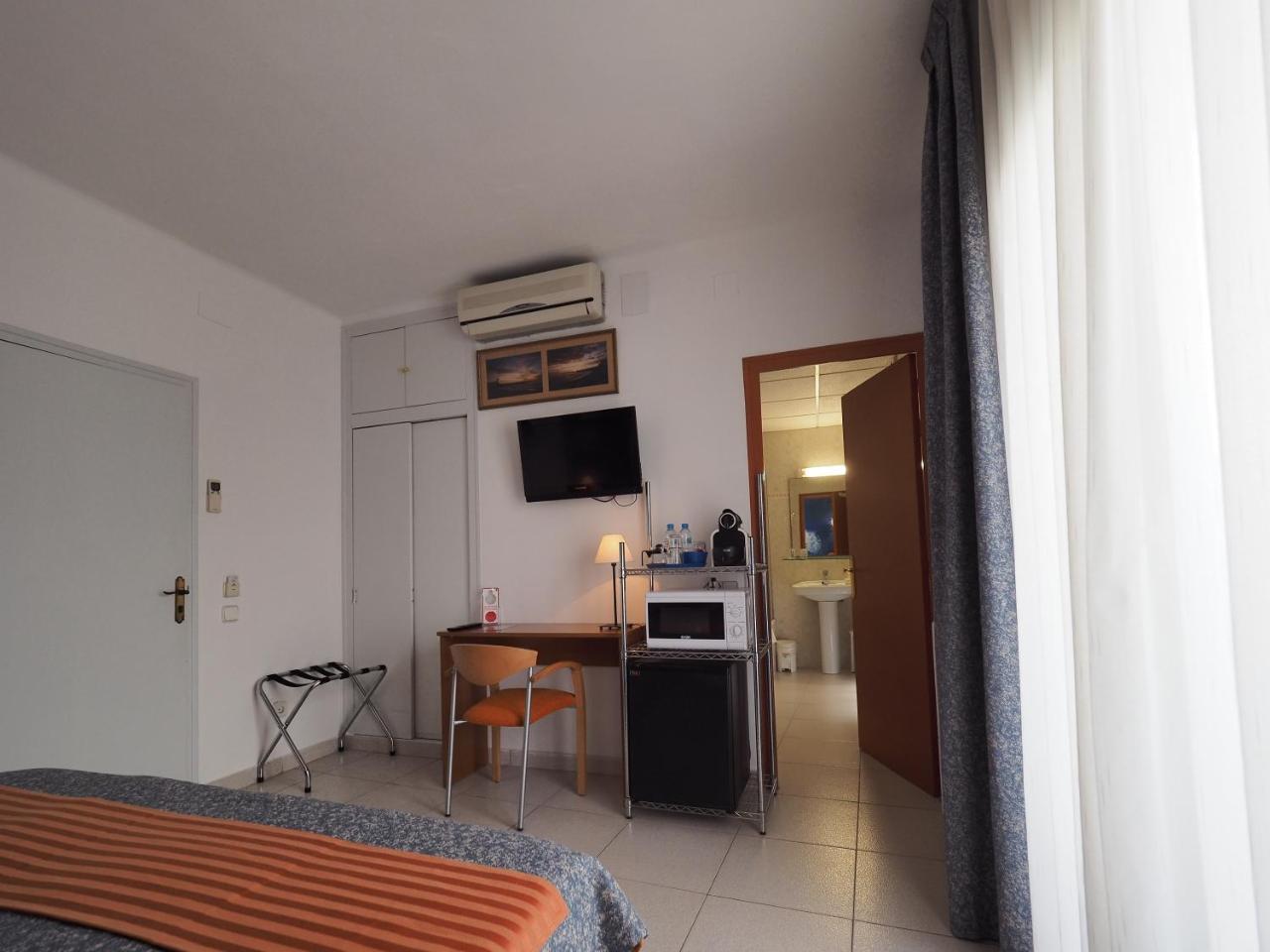 Double or Twin Room Balcony