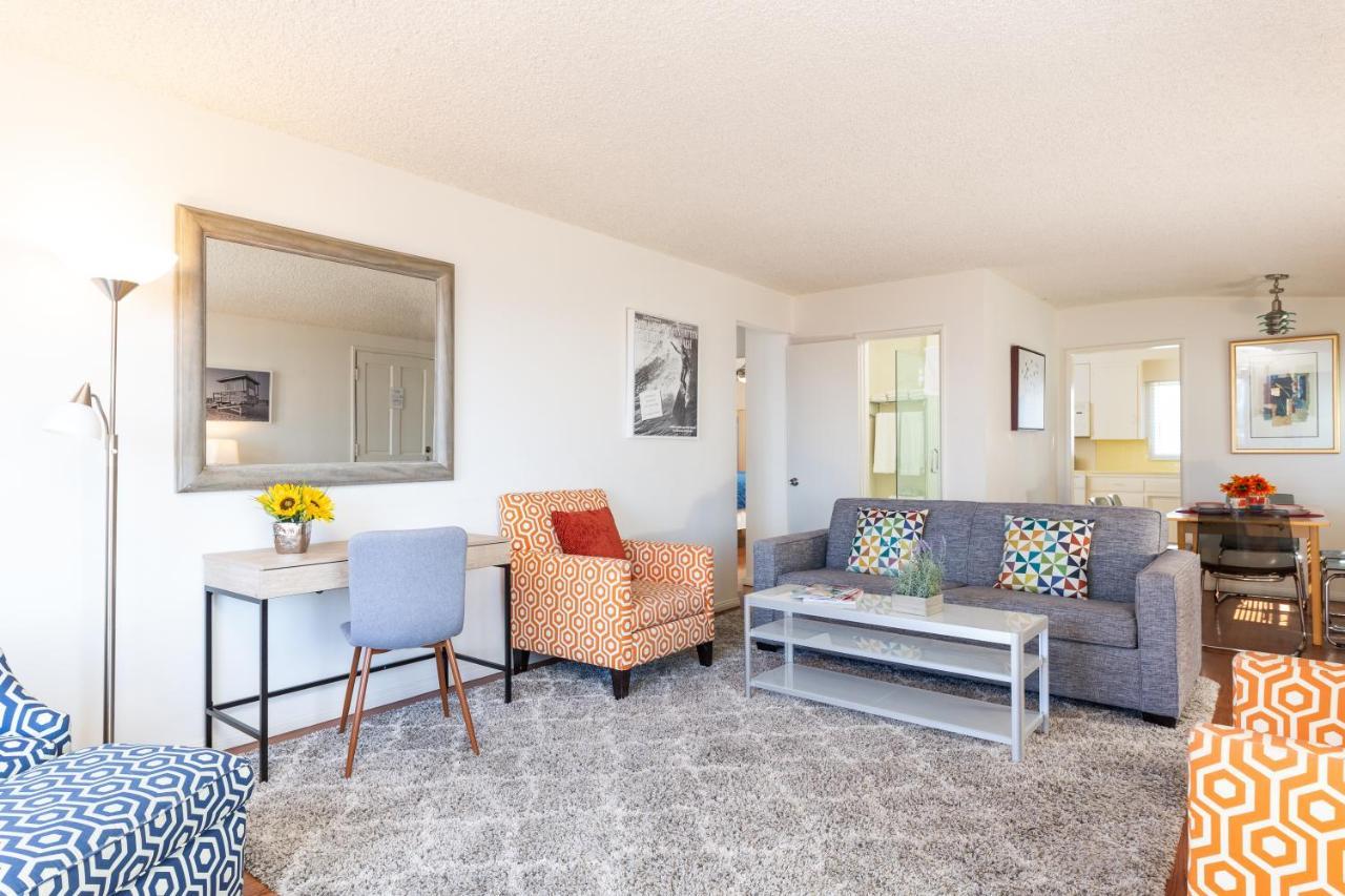 Two-Bedroom Two Bath Apartment Ocean view