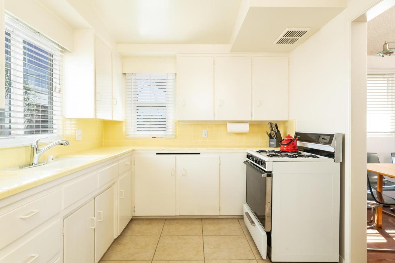 Two-Bedroom Two Bath Apartment Ocean view