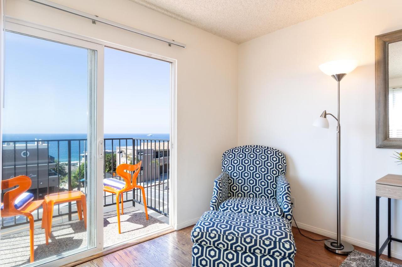 Two-Bedroom Two Bath Apartment Ocean view