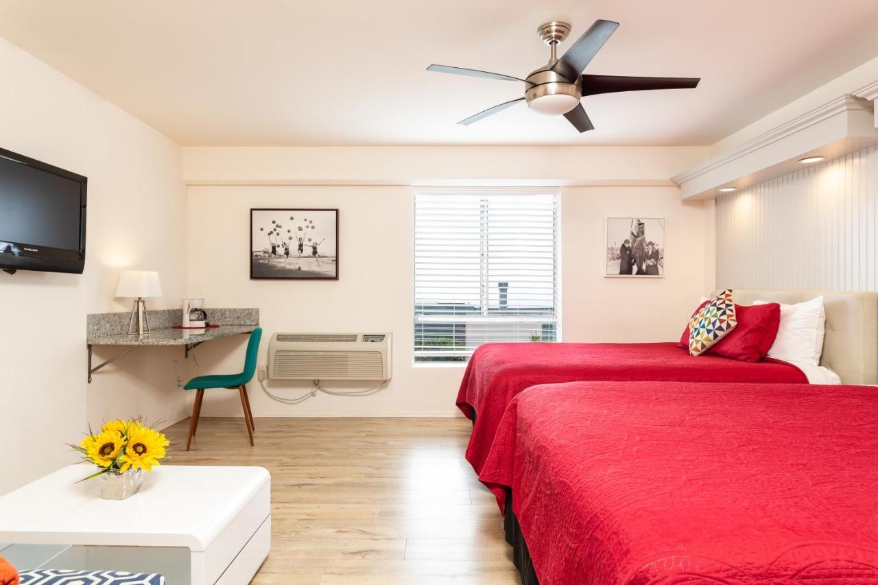 Deluxe Room 2 queen beds