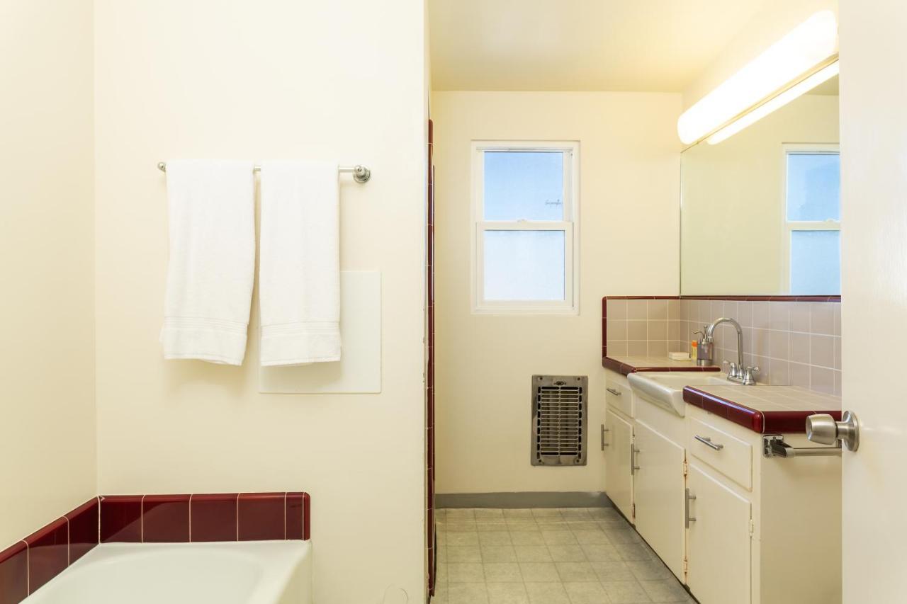 Two-Bedroom Two Bath Apartment Ocean view