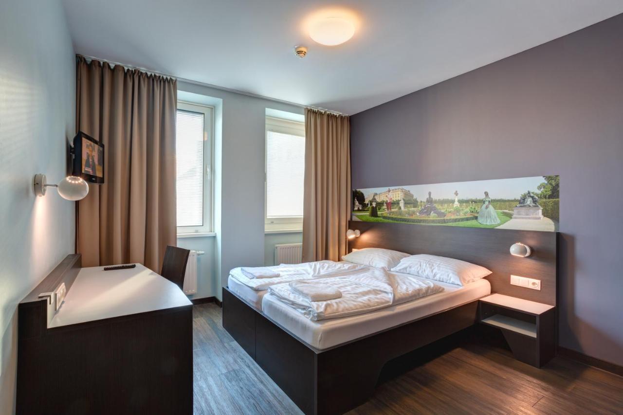 Twin Room,742904797:JPEG
