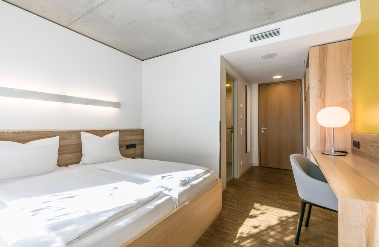 Two-Bedroom Apartment,759108187:JPEG