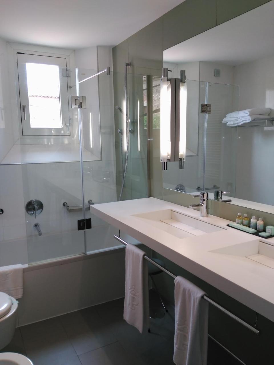Standard Twin Room,1698862697:JPEG