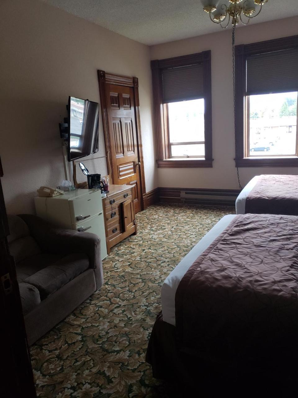 Superior Queen Room Two Queen Beds,743631058:JPEG
