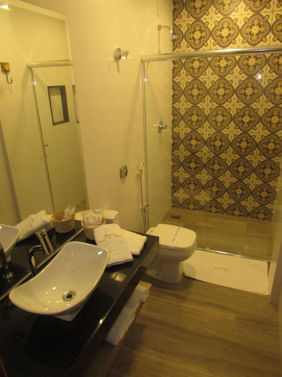 Deluxe Suite,743681752:JPEG