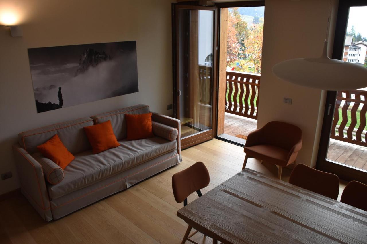 Two-Bedroom Apartment,743757445:JPEG