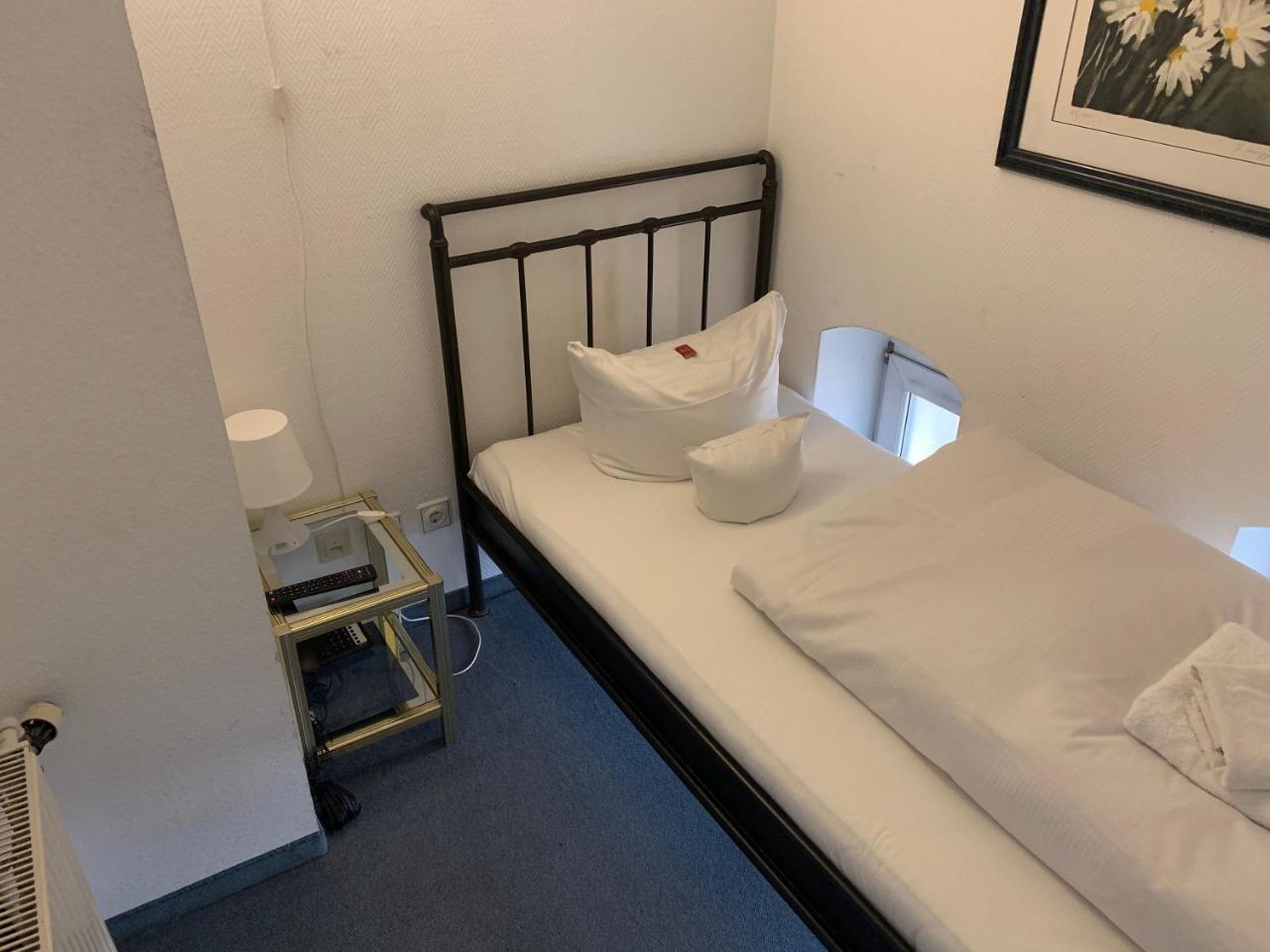 Economy Single Room
