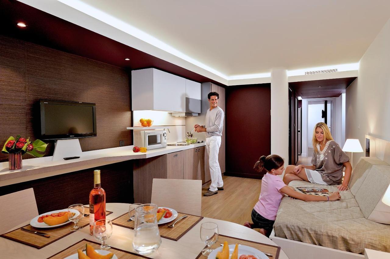 One-Bedroom Apartment (3 Adults + 2 Children),744033823:JPEG