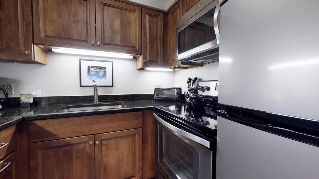 Junior Two-Bedroom Apartment