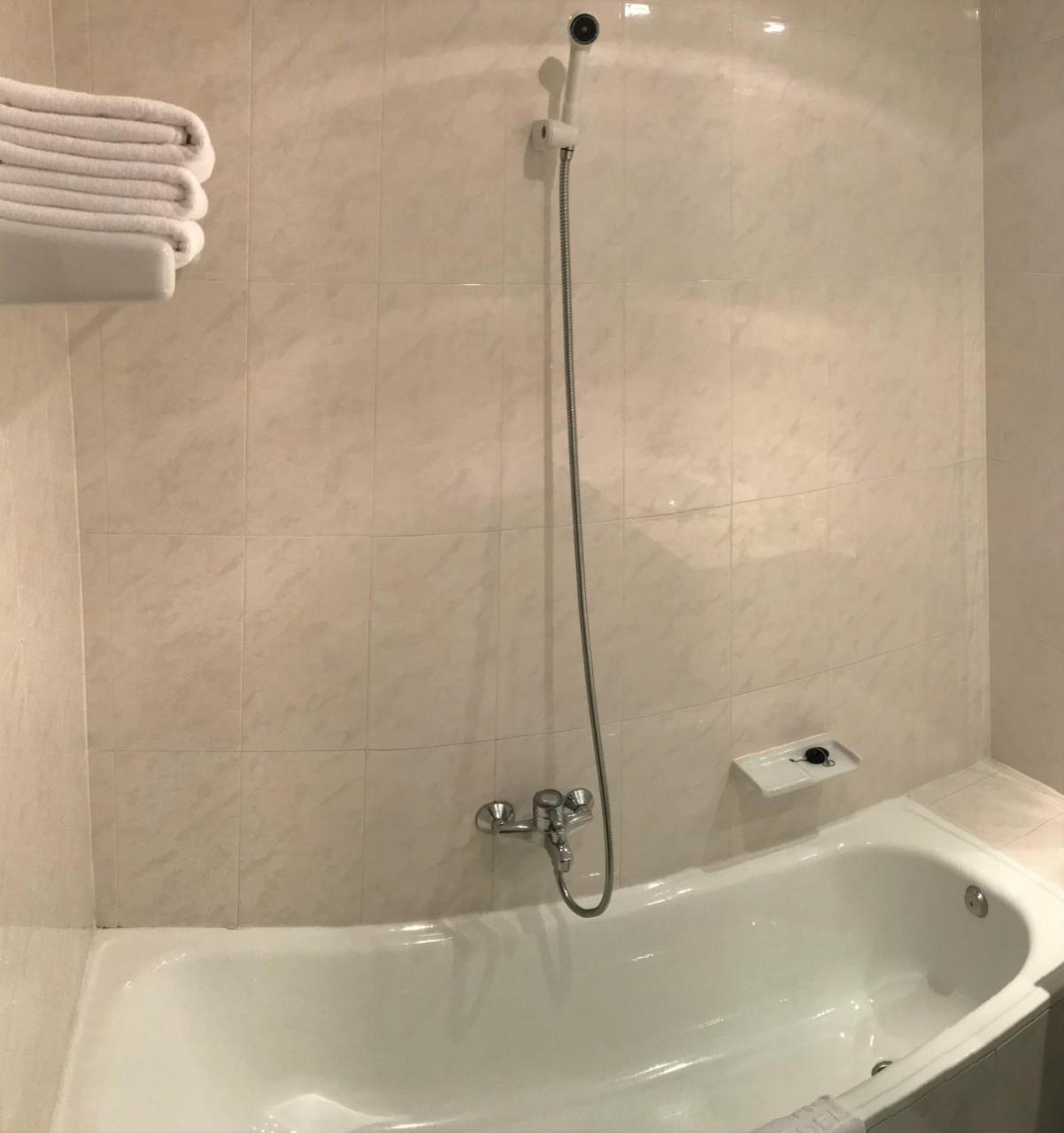 Budget Triple Room,1002164700:JPEG