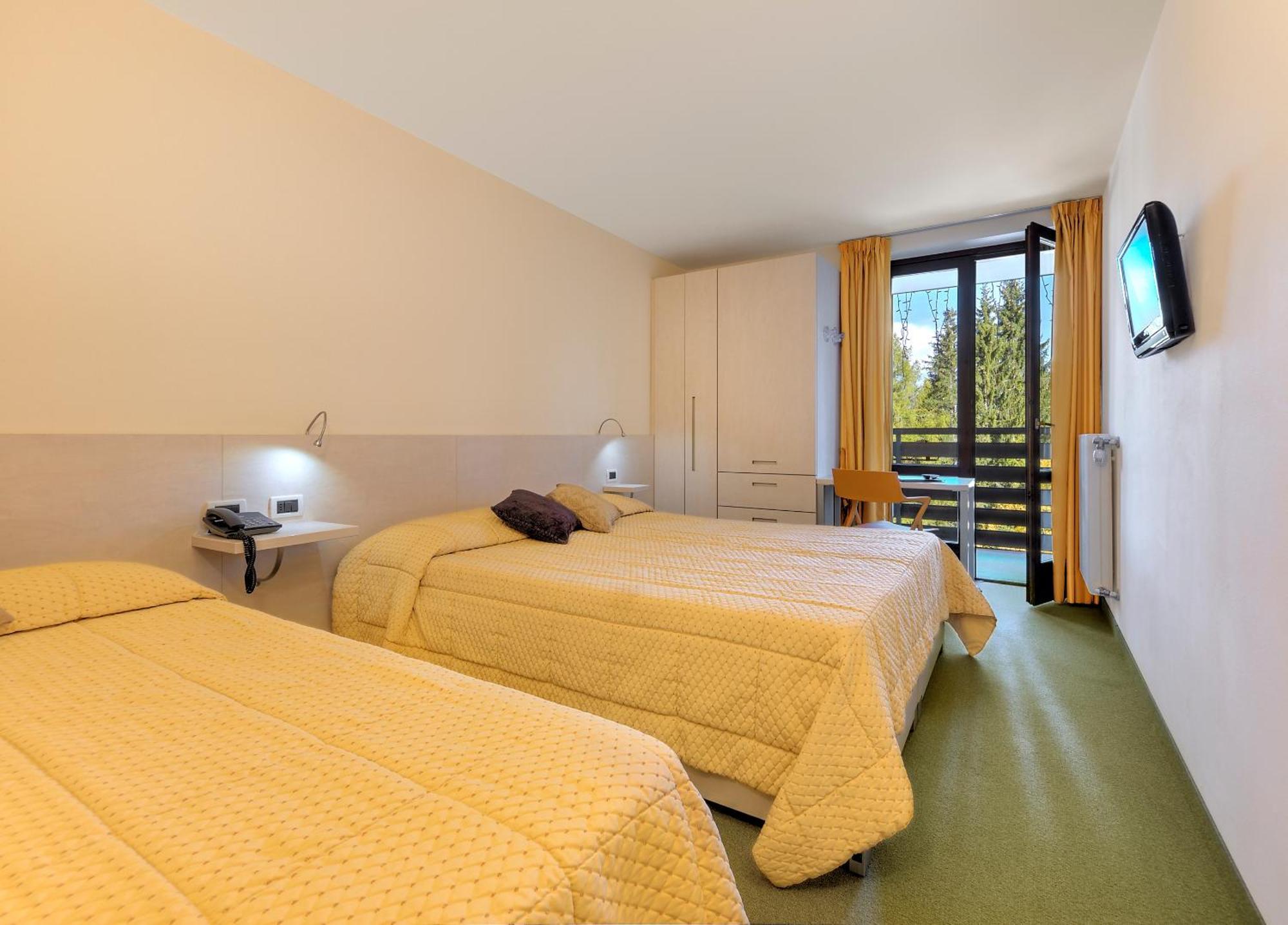 Standard Double or Twin Room Balcony,758482432:JPEG