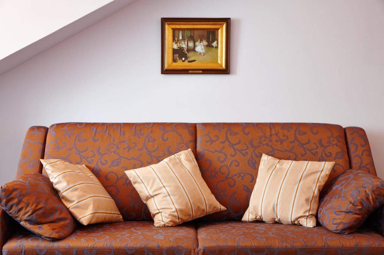 Standard Double Suite