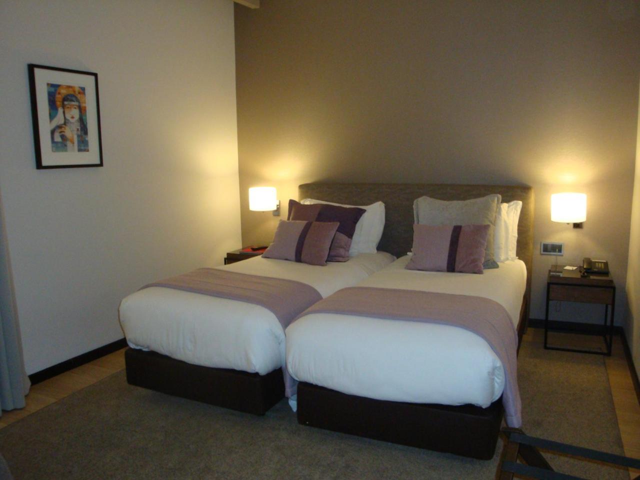 Single Room with Internal View,830675747:JPEG
