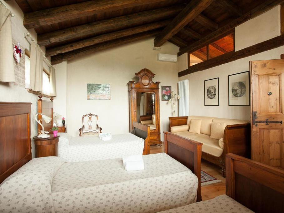 Superior Triple Room,746919434:JPEG