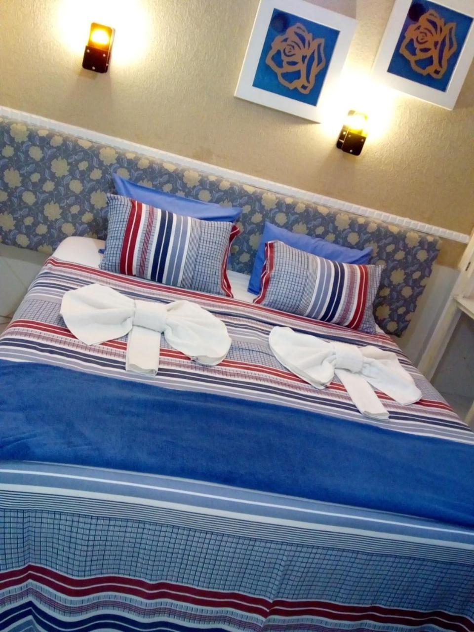 Standard Triple Room Air-Conditioning