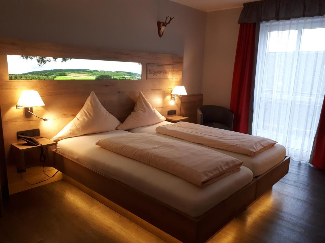 Double Room Shower,747120563:JPEG