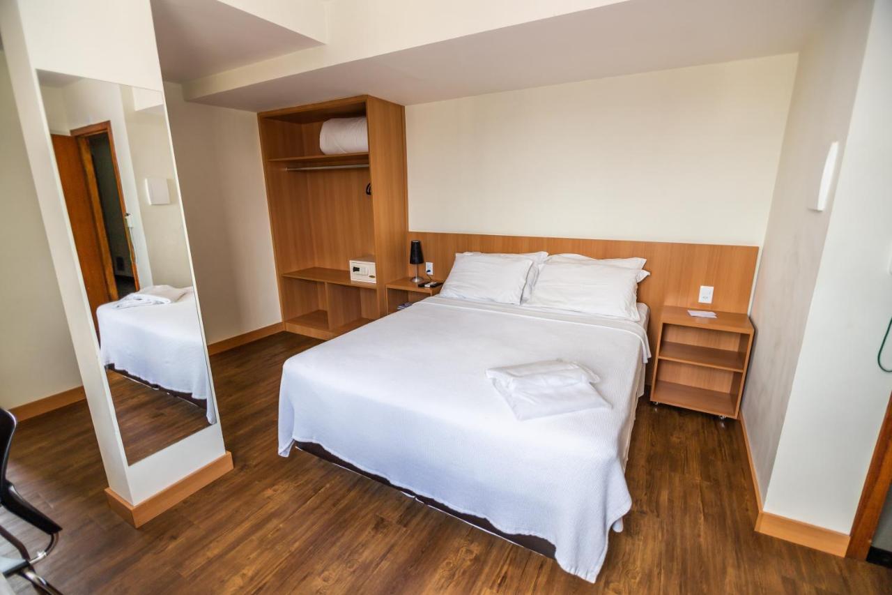 Deluxe Suite,747232340:JPEG