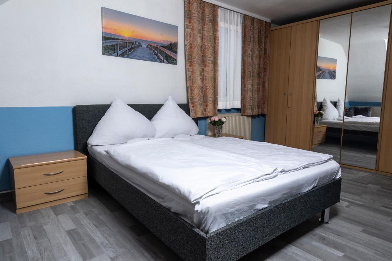 Triple Room,749519267:JPEG