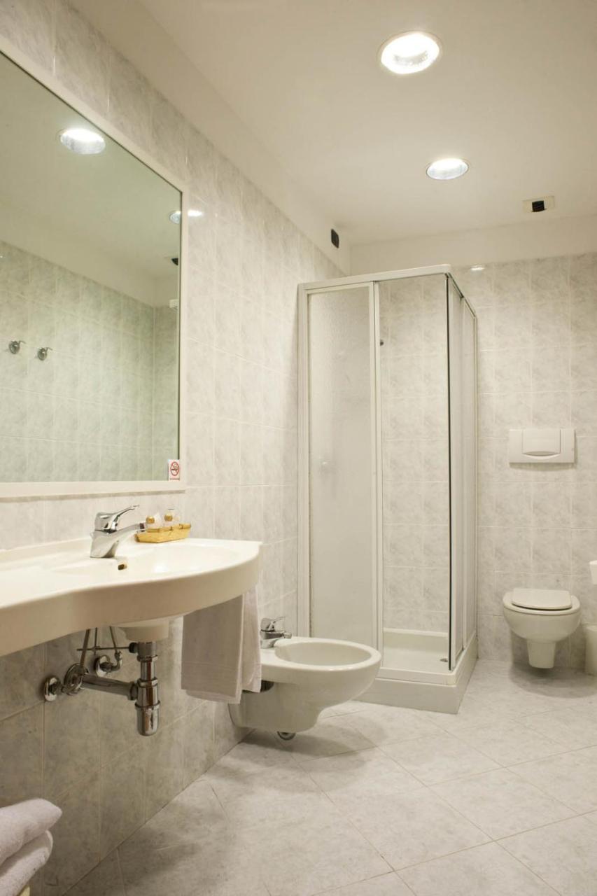 Superior Double or Twin Room,1083828205:JPEG