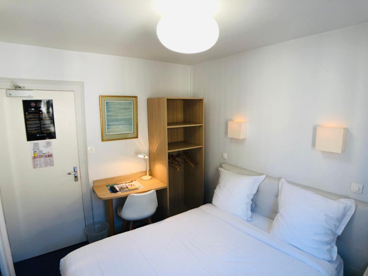 Budget Double Room,749794364:JPEG