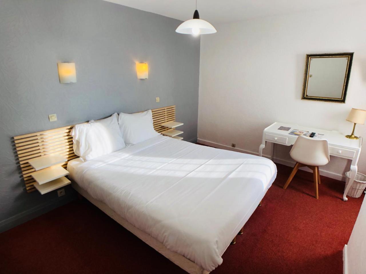 Luxury Double Room Bath,749794988:JPEG