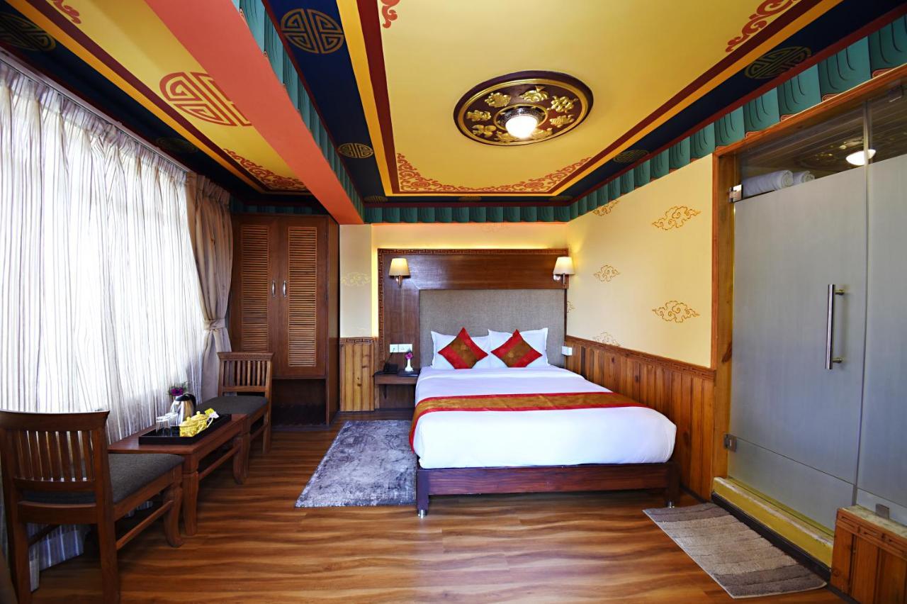 Deluxe Double Room Complimentary Airport Pick up or Drop