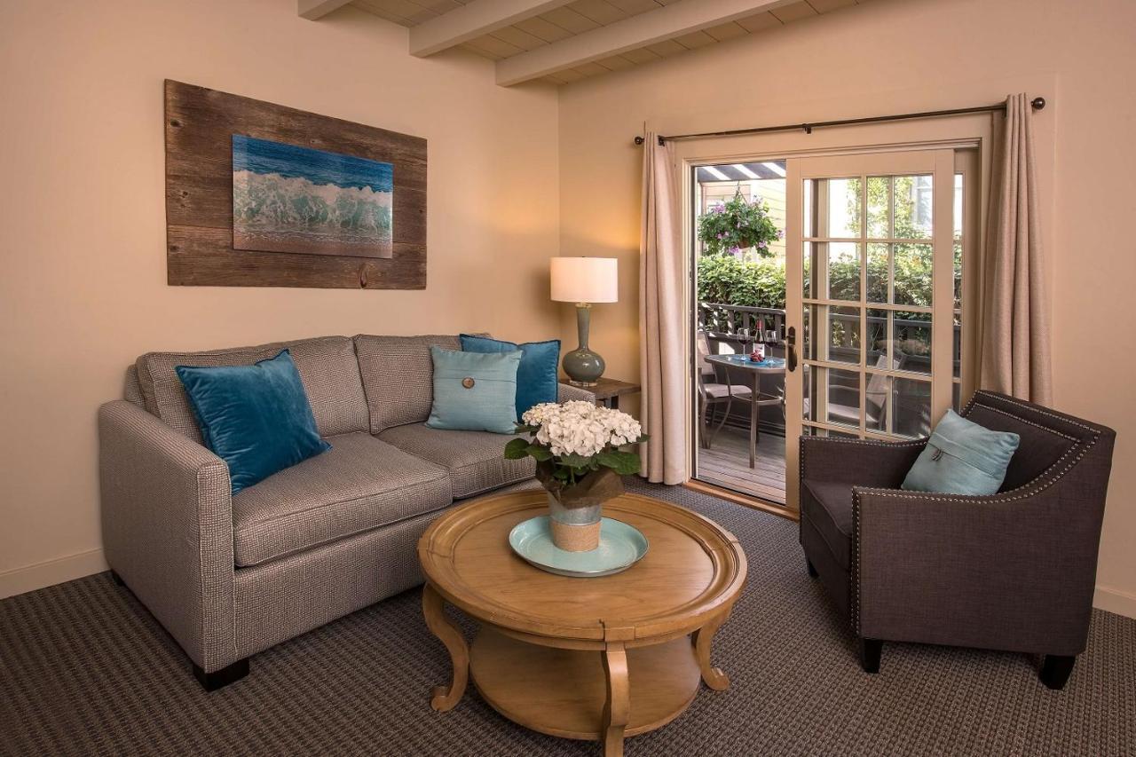 Deluxe King Suite