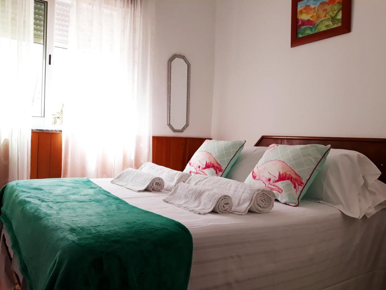 Double Room with Private Bathroom,751585721:JPEG