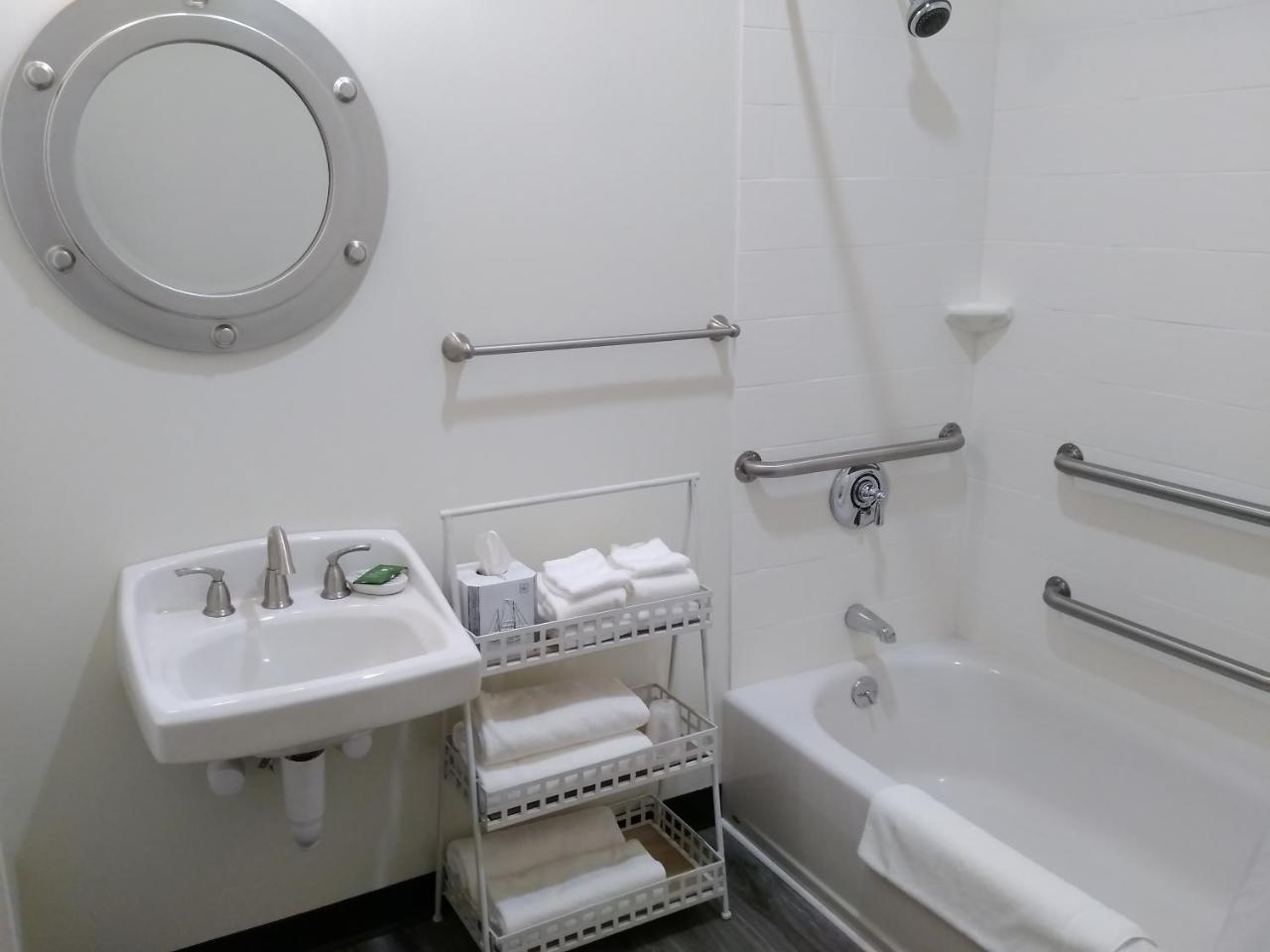 Queen Room Disability Access