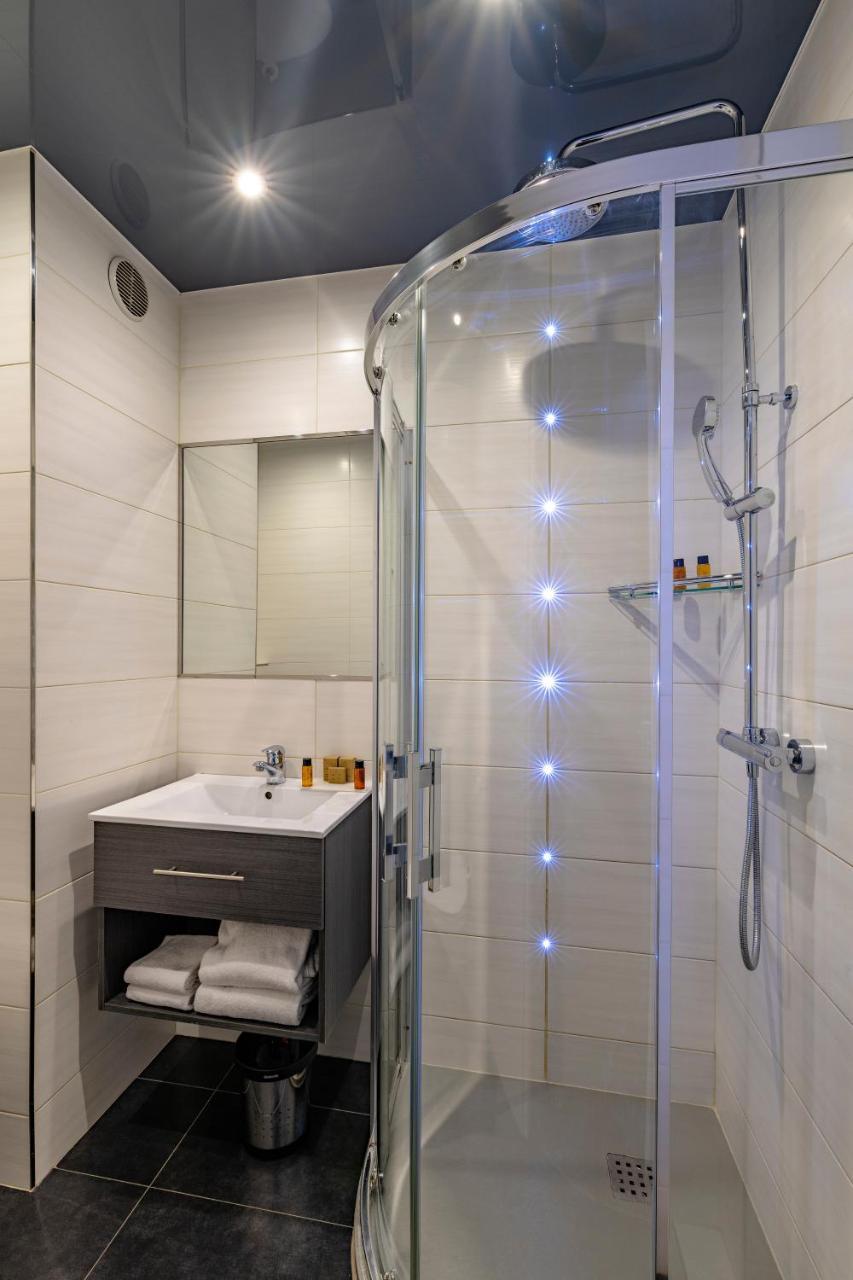 Standard Double Room Access to swimming pool or fitness