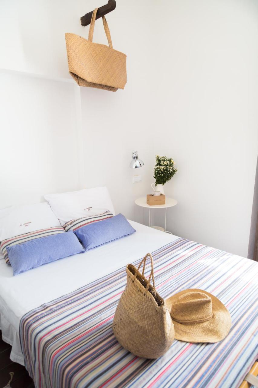 Single Room,753219299:JPEG