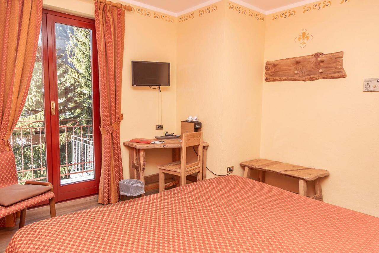 Double or Twin Room,753308465:JPEG