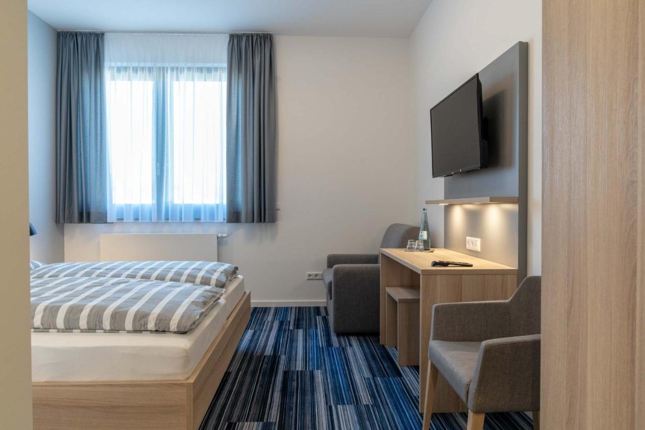 Large Double Room,754127563:JPEG