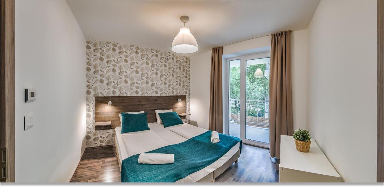Deluxe Two-bedroom apartment,789290733:JPEG