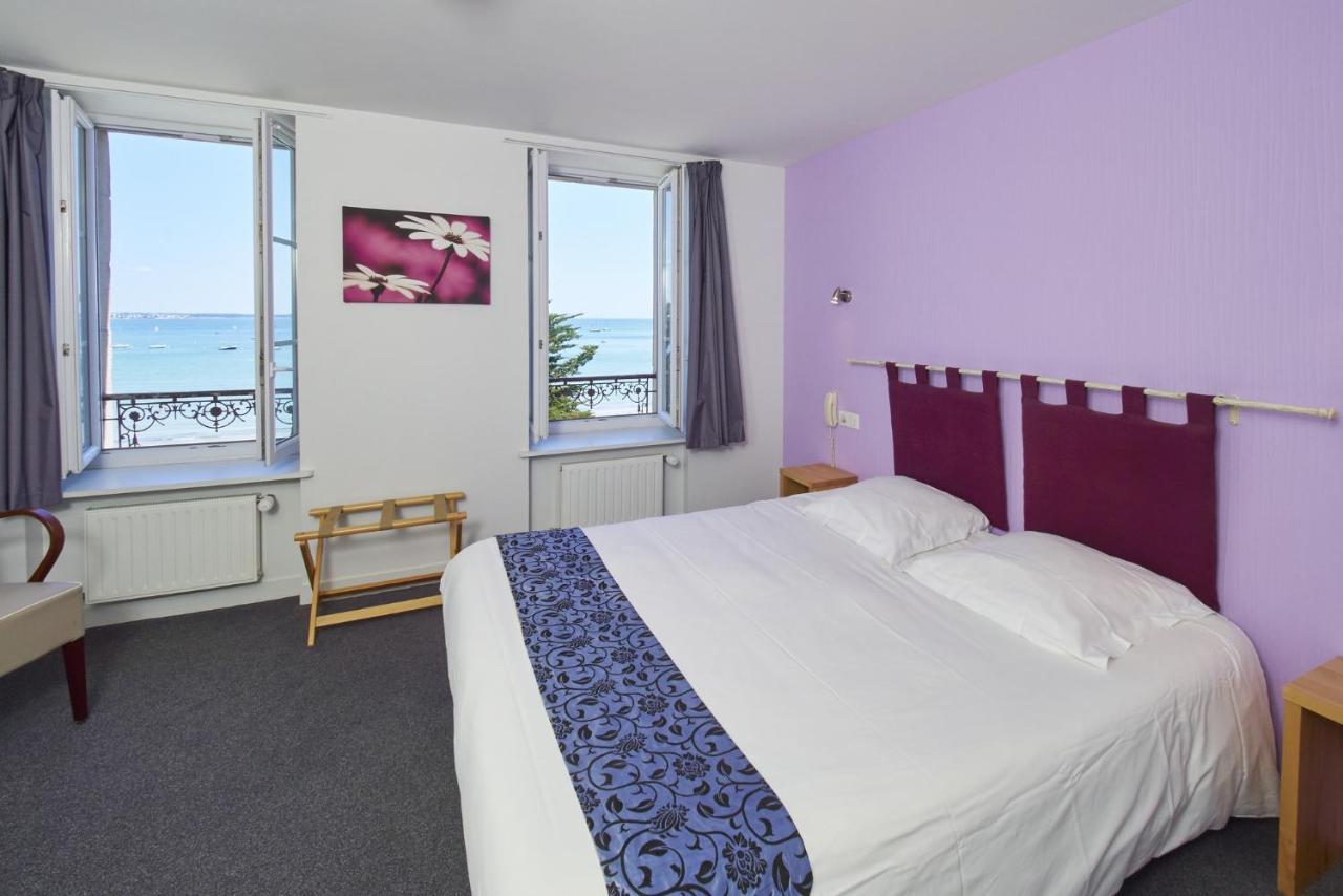 Deluxe Double Room Bath