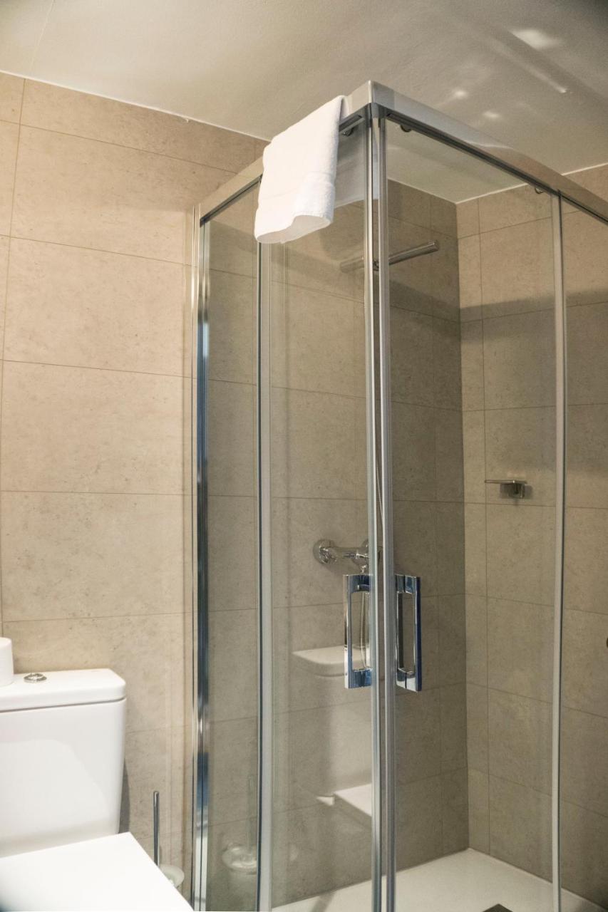Single Room,756965185:JPEG