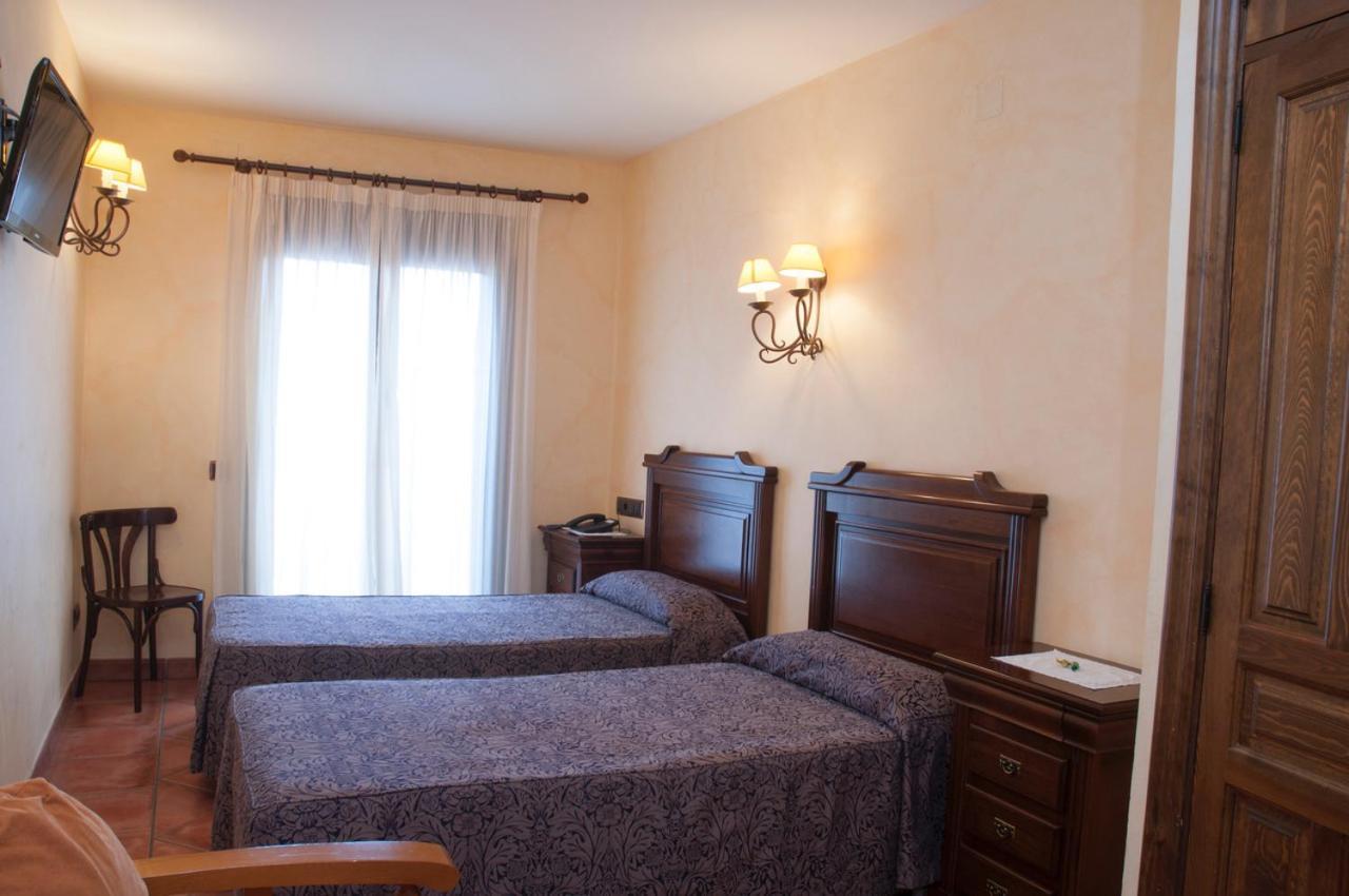Double Room,757128229:JPEG