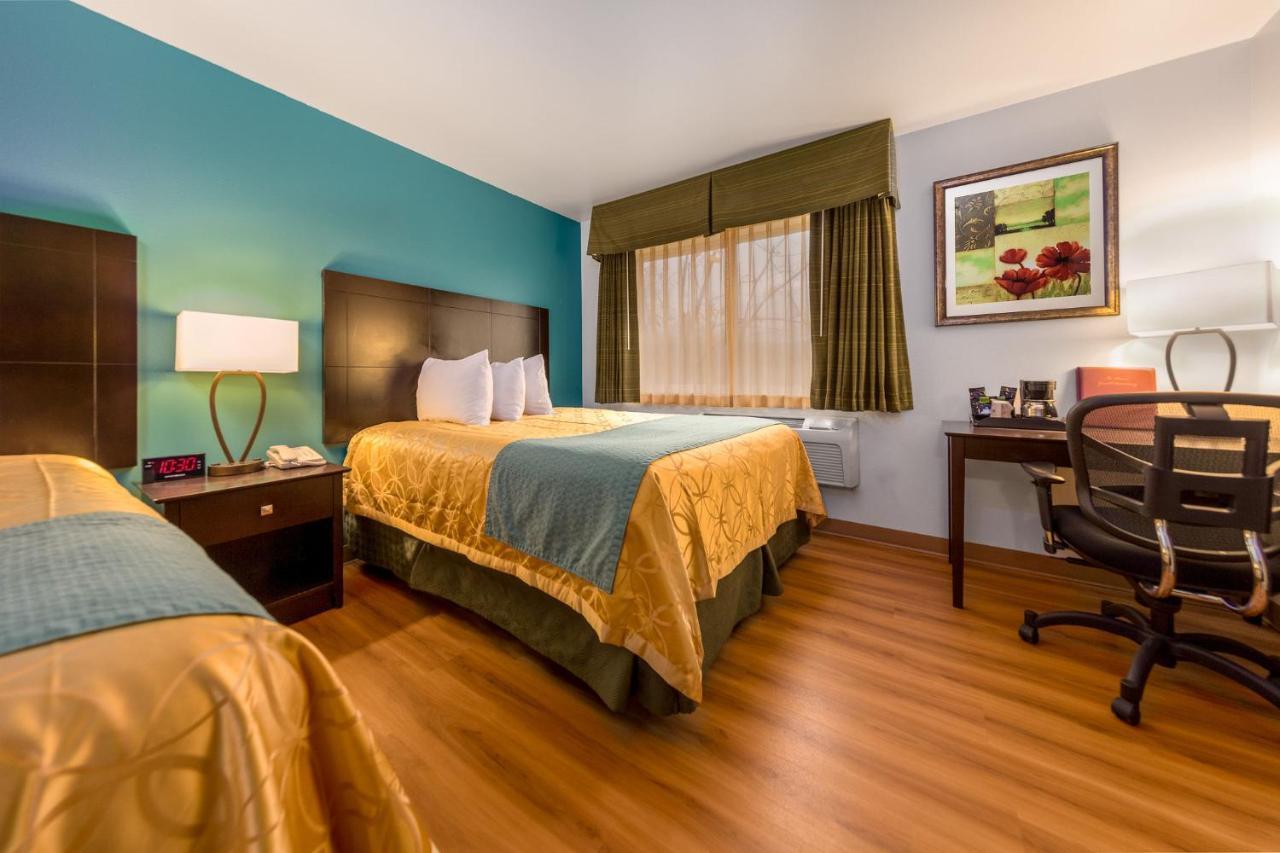 Queen Room Two Queen Beds Not Pet Friendly