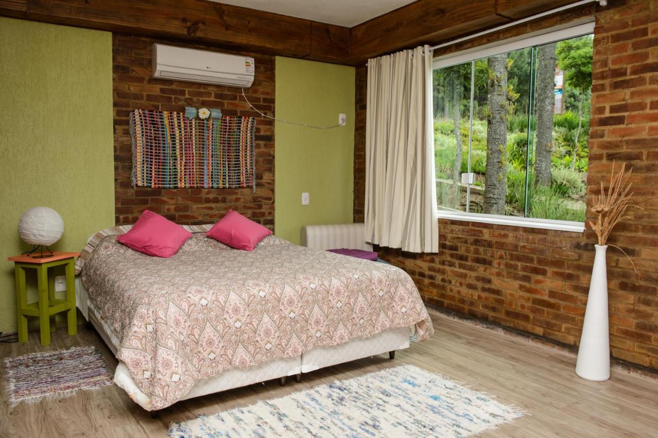 Double Bed room,757647286:JPEG