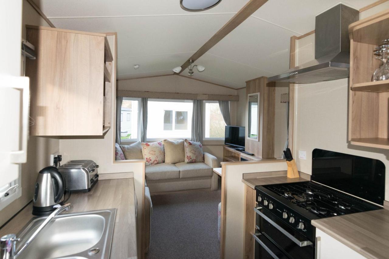 4 Berth Comfort Caravan