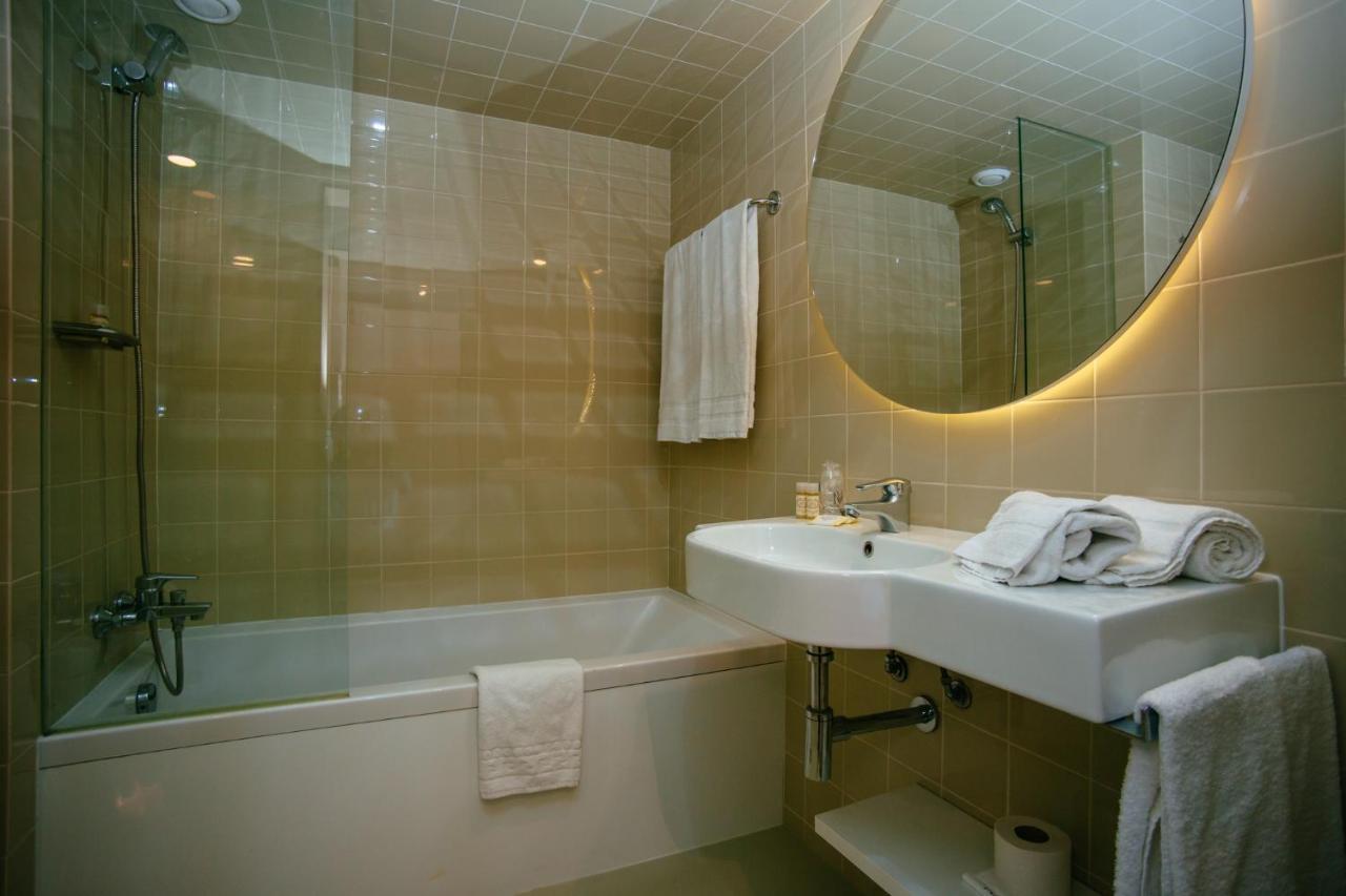 Double Room Romantic,757968916:JPEG