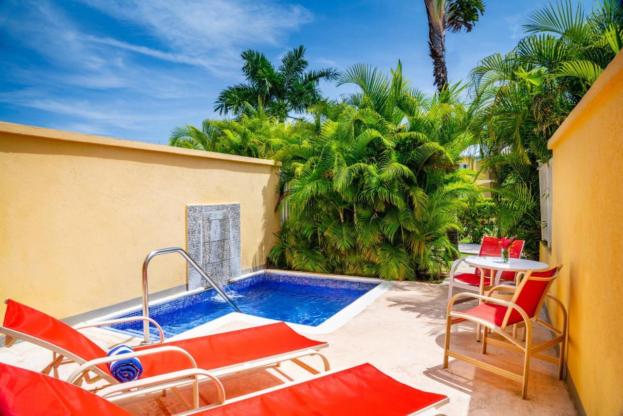 Plunge Pool Jr Suite Concierge Service
