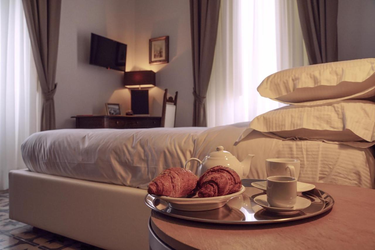 Two-Bedroom Suite,695331408:JPEG