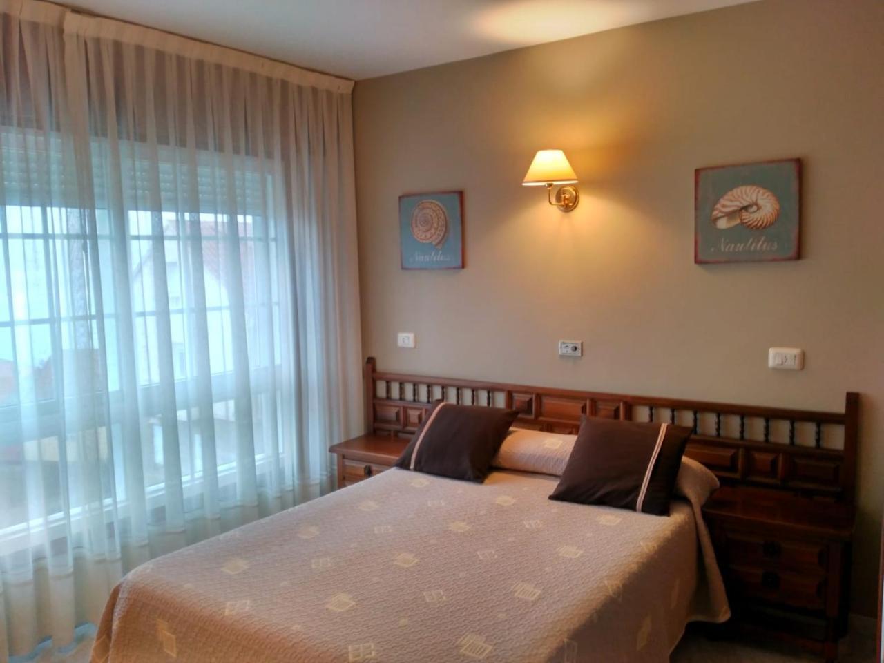 Single Room,758489446:JPEG