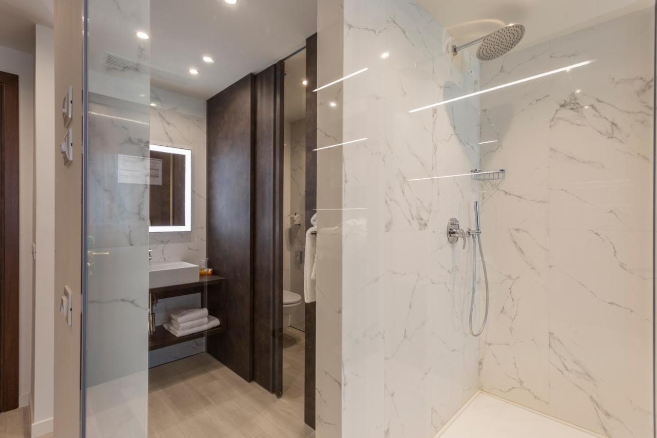 Superior Single Room