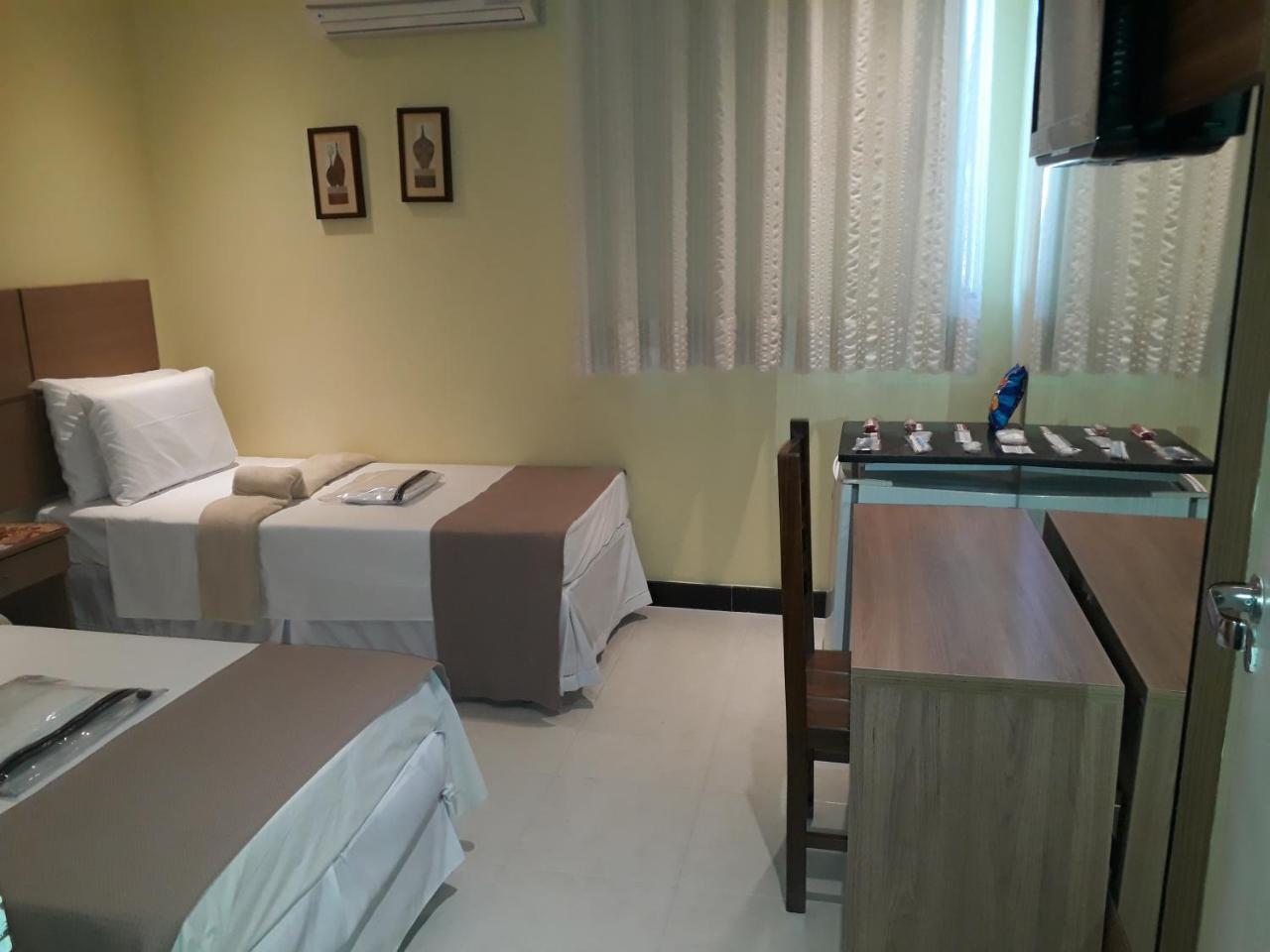 Twin Room,758651038:JPEG
