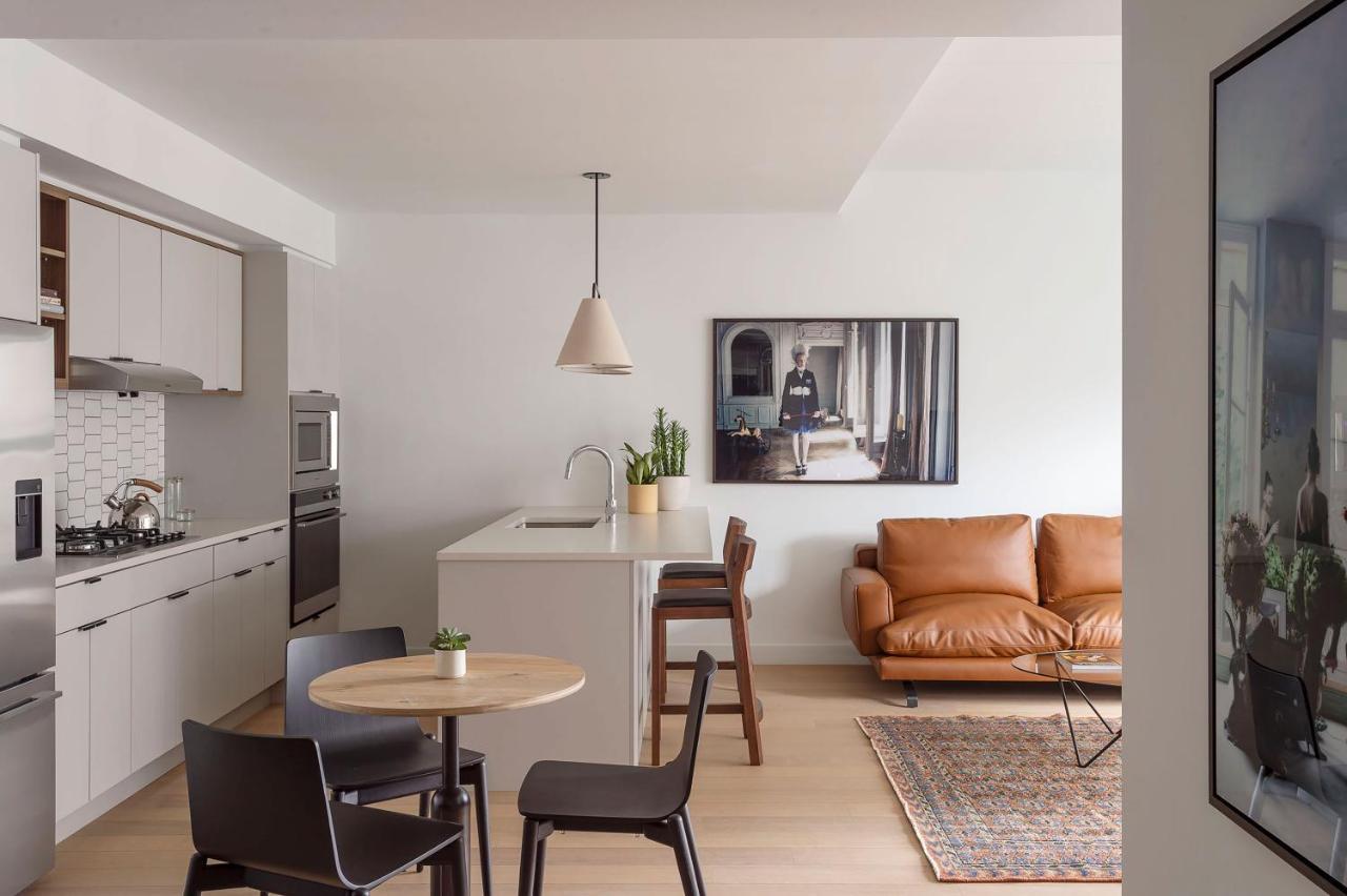 One Bedroom Apartment Den